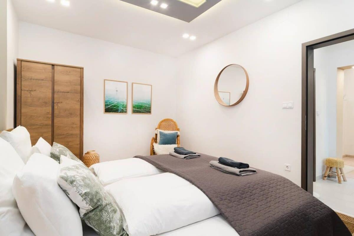 Perfect Place In The Heart Of Downtown Budapest Extérieur photo